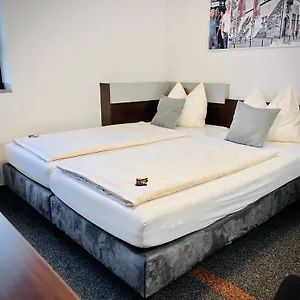  Albergue City-hostel Koeln-riehl